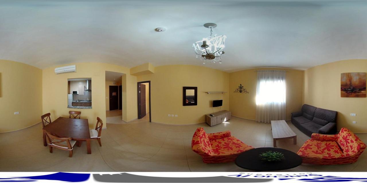 Apartamentos Sancho IV コルテガナ エクステリア 写真